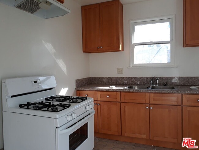 Photo - 3968 Verdugo Rd
