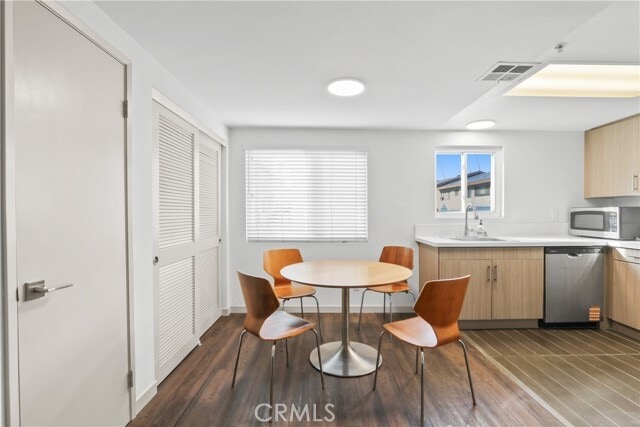 Photo - 112 N Primrose Ave Unit D