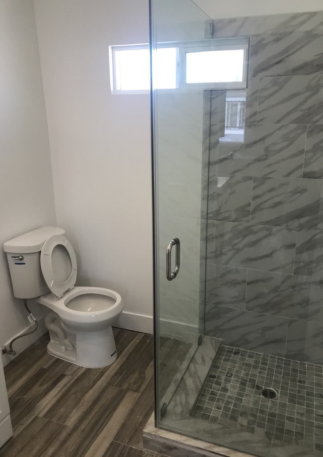 Photo - 210 W 57th St Unit 1/4