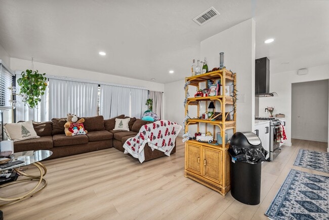 Photo - 5229 Rincon St