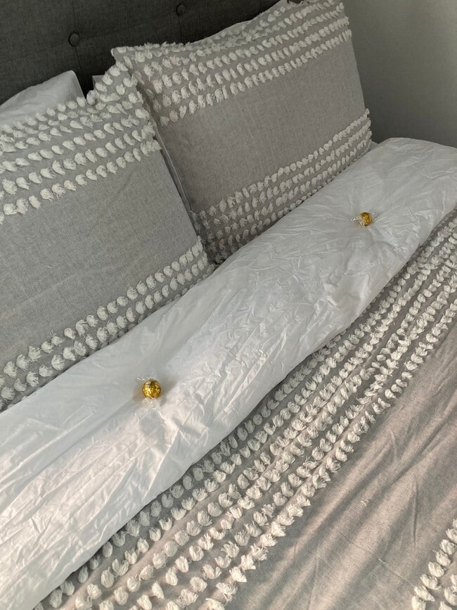 Photo - 3649 Grand View Blvd Unit Artsy Studio