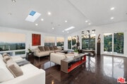 Photo - 1415 Summitridge Dr House