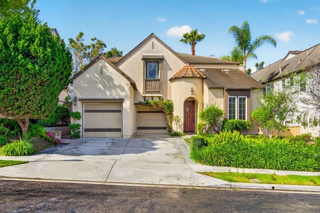 Building Photo - Elegant Summer Rental in Carmel Valley | Fully Furnished