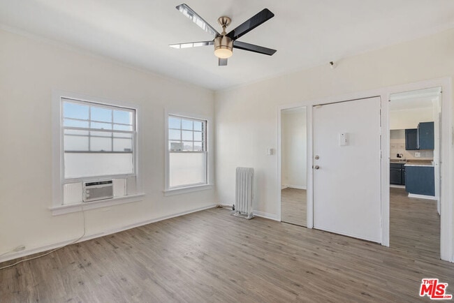 Photo - 2121 James M Wood Blvd Unit 415