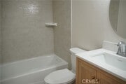 Photo - 551 W MacArthur Ave Unit B