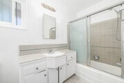 2BR, 1BA - 950SF - Bathroom - Edison Triangle Unit 224-F