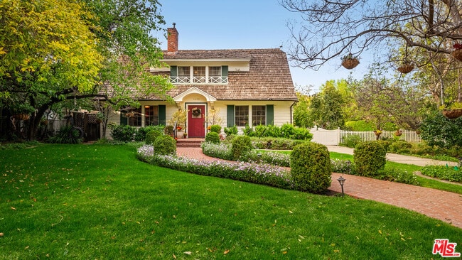 Building Photo - 1625 Opechee Way