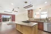 Photo - 825 Mulberry Ave