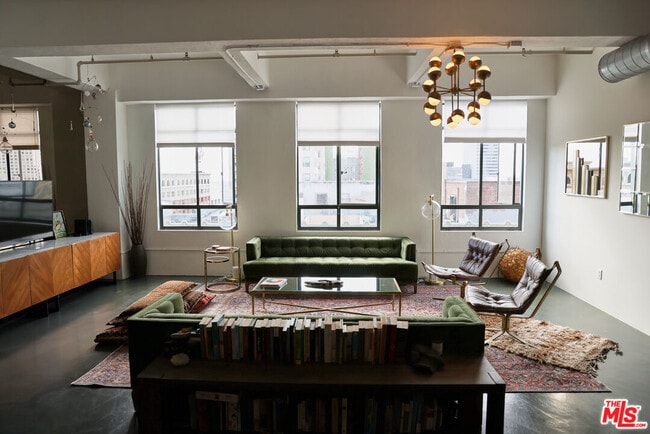 Photo - 849 S Broadway Unit 906