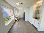 Photo - 1103 W Angeleno Ave