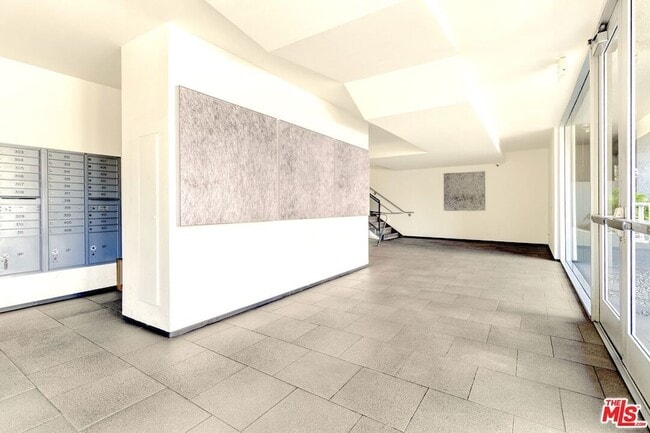 Photo - 9005 Cynthia St