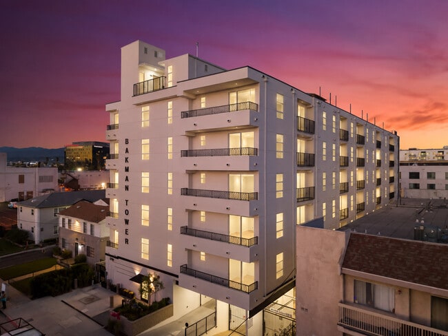 Building Photo - 5110 Bakman Ave
