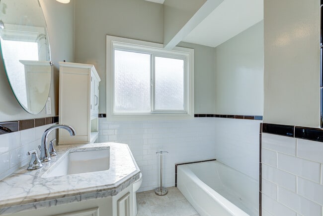 Photo - 127 N Harper Ave Unit 127 N Harper Ave