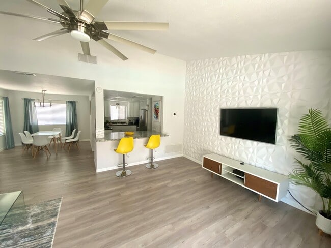 Photo - 67200 Tamara Rd