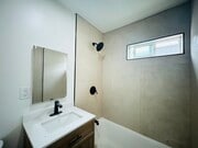 Photo - 633 Rose Ave Unit 4