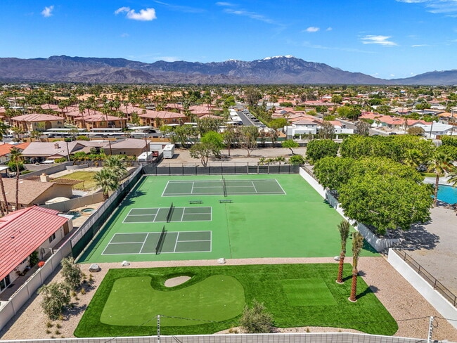 Photo - 41750 Hermitage Dr