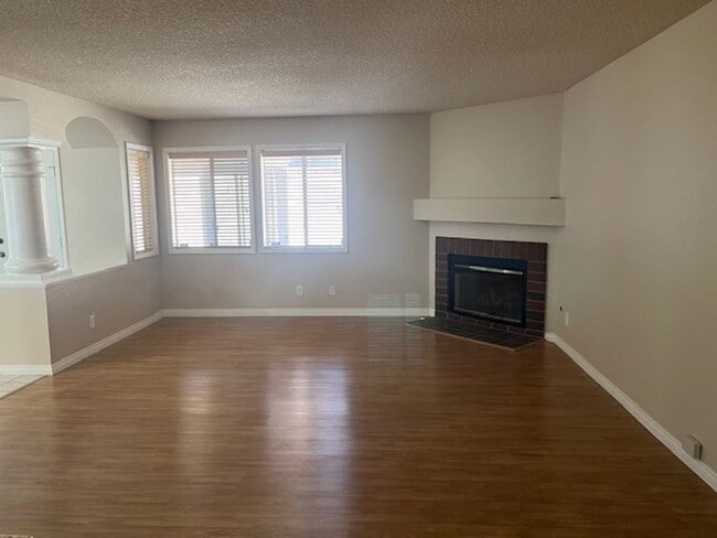 Photo - 4 bedroom Home in the heart of Temecula