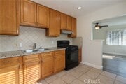 Photo - 3644 Russell St
