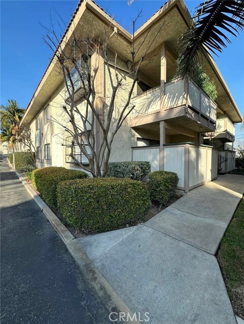 Building Photo - 139 S Poplar Ave