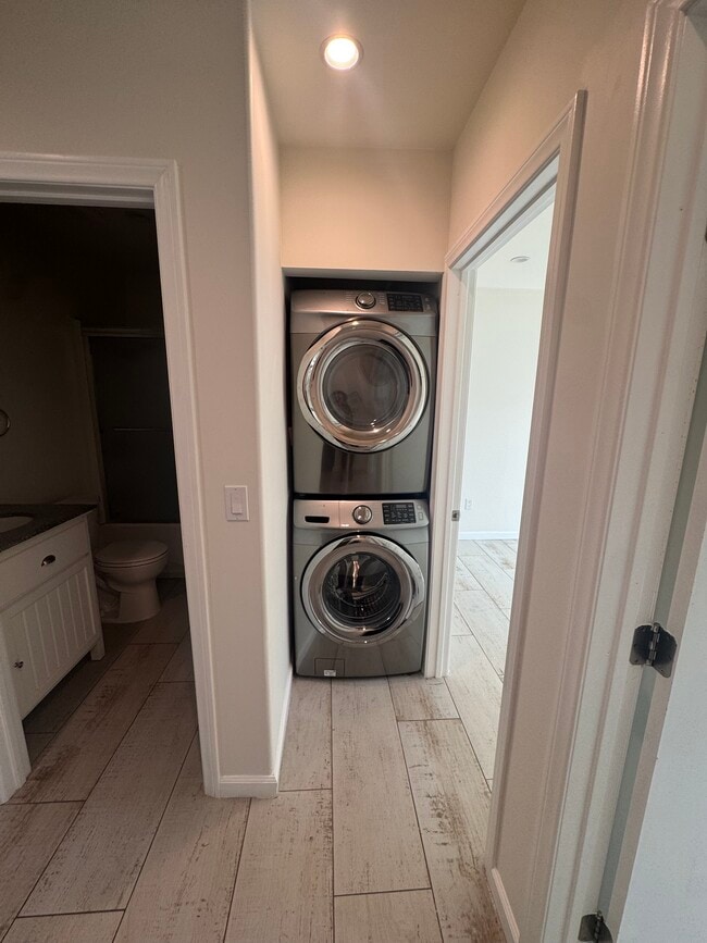 Photo - 10166 Petit Ave