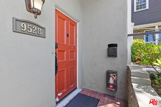 Photo - 9528 W Olympic Blvd
