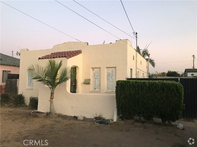 Building Photo - 6036 Redman Ave Rental
