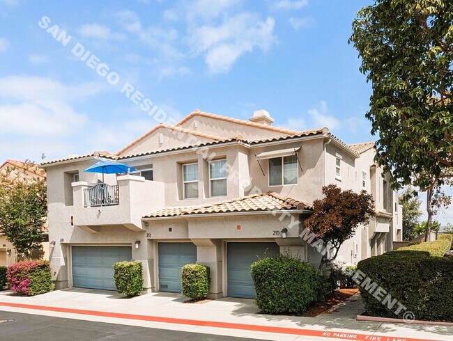 Exquisite Townhome with Panoramic Views in... - Exquisite Townhome with Panoramic Views in...