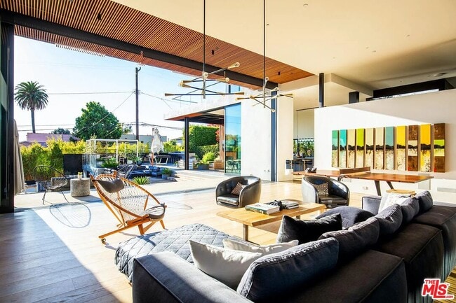 Photo - 3715 Wasatch Ave