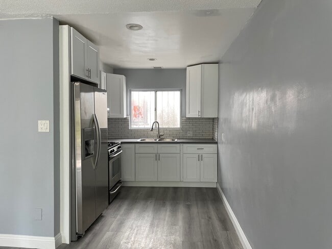 Photo - 2268 W 20th St Unit 2