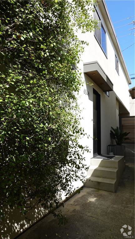 Building Photo - 604 Poinsettia Ave Unit 1/2 Rental