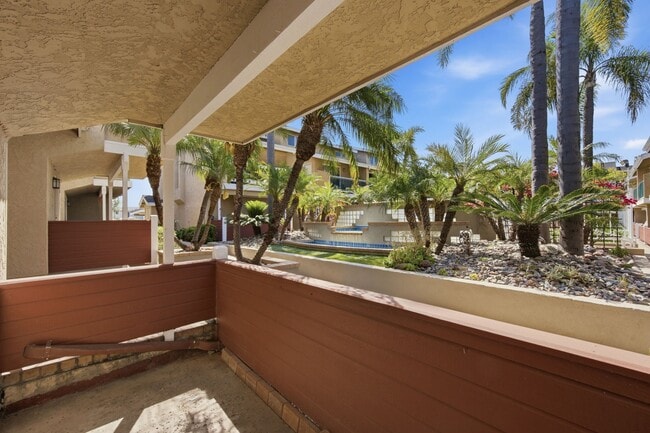 Photo - Benchmark Apartments