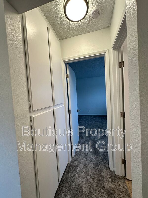 Photo - 2695 N Canal St