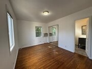Photo - 5179 Huntington Dr N Apartment Unit 4