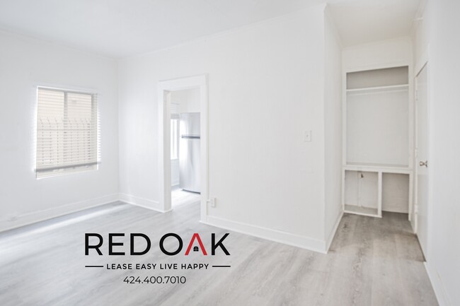 Photo - 822 S Park View St Unit 202