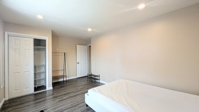 Photo - 1299 W 37th Dr Unit 2