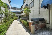 Photo - Charming 2BR + 1BA Condo in Tarzana availa... Unit 326