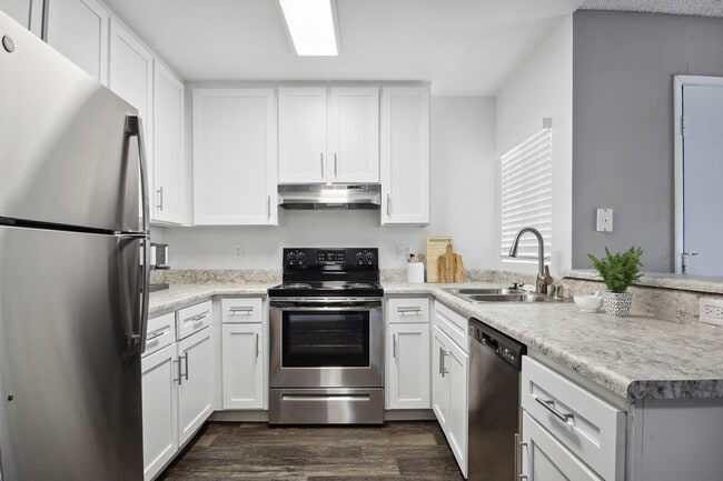 Photo - Parkway Club