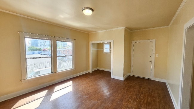 Photo - 815 S Lake St Unit 201