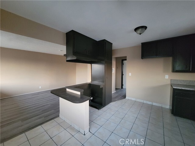 Photo - 2352 Lewis Ave Unit 6