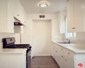 Photo - 16037 Vanowen St Unit 103