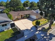 Photo - 22222 Strathern St House