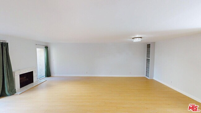 Photo - 5115 Kester Ave Unit 7