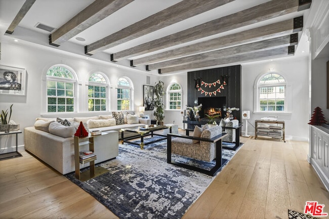 Photo - 23255 Mariposa De Oro St