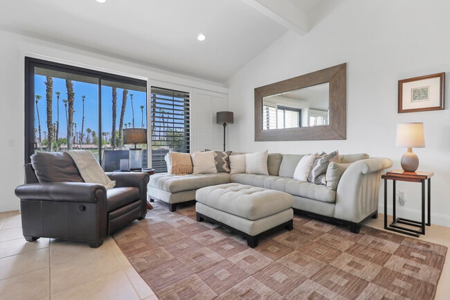 Photo - 76570 Hollyhock Dr