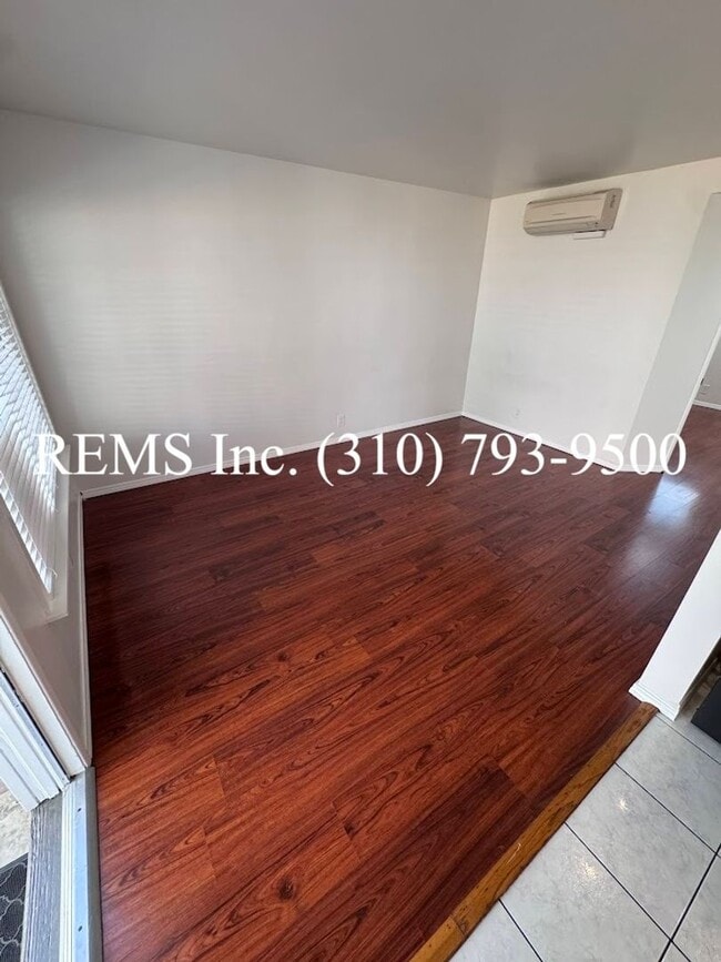 Photo - 3580 Brenton Ave Unit B