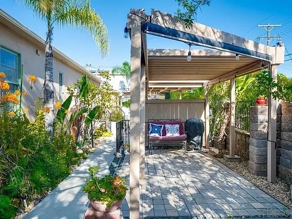 Photo - 1815 Mission Cliff Dr