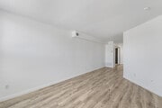 Photo - 506 Palm Ave Townhome