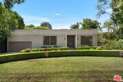 Photo - 519 N Rexford Dr House