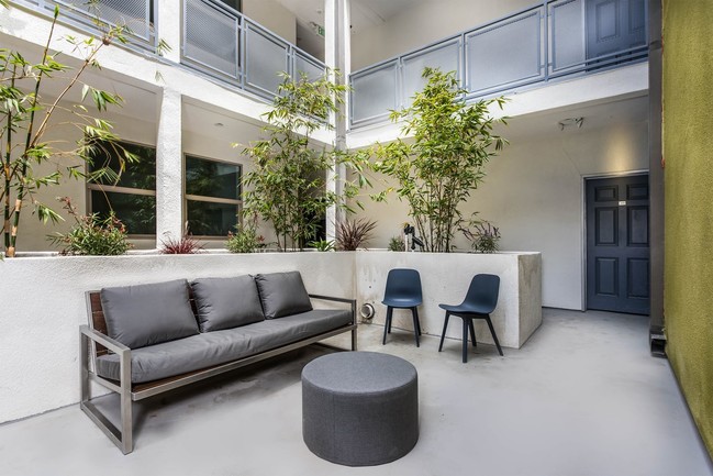 Photo - 241 N Lake St