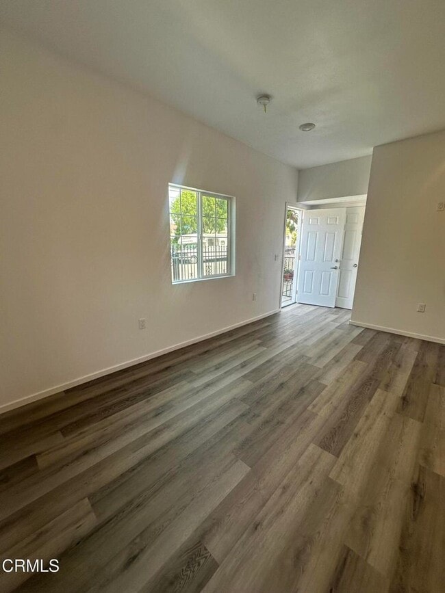 Photo - 1441 N Carmelita Ave Condo Unit 1441